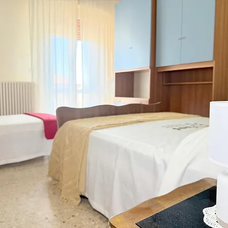 Pp09 Porto Potenza, Trilocale Fronte Mare Apartman *
